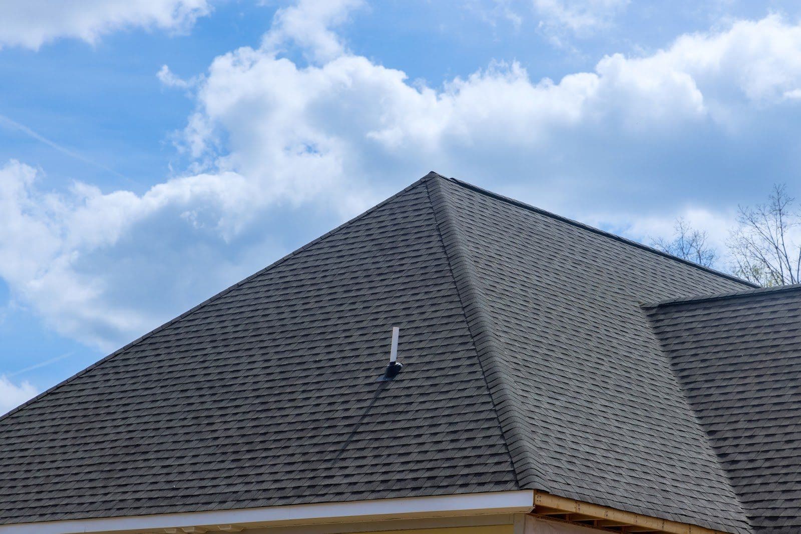 Asphalt-Roofing-On-A-House-In-Muncie-IN.