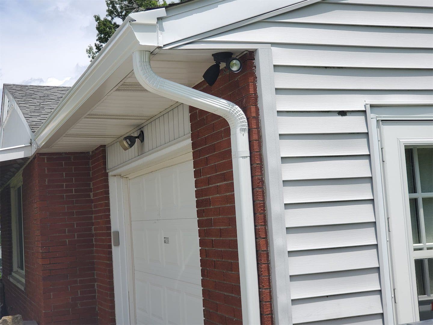 B2-Gutters-After-Muncie-IN-Clemens-Home-Solutions