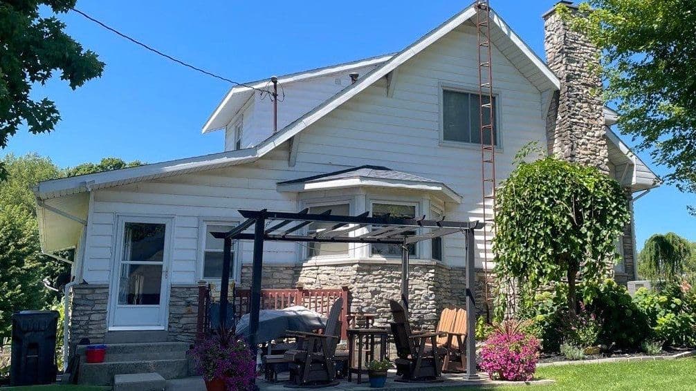 before-2-side-view-gutter-siding-installation-muncie-in.