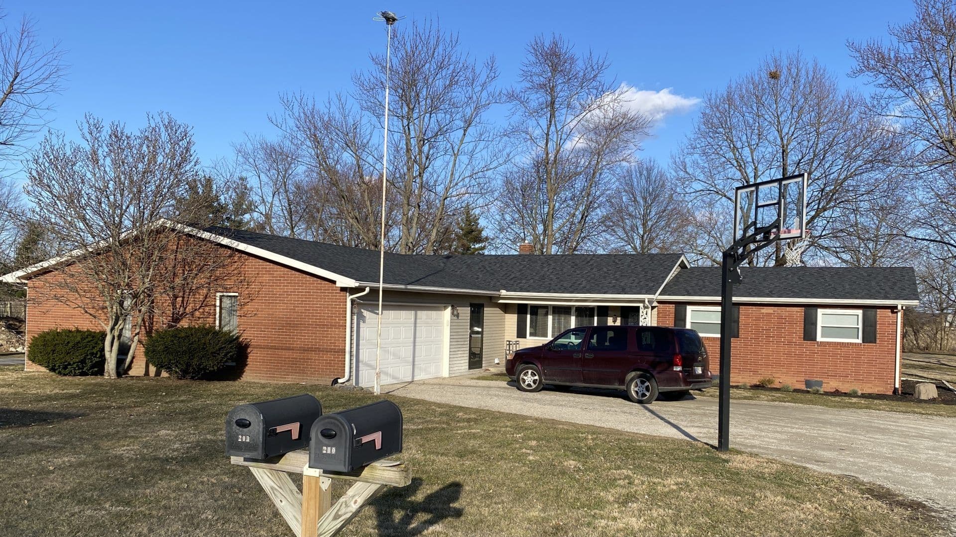 expert-asphalt-shingle-roofing-anderson-in-clemens-home-solutions-scaled.jpg