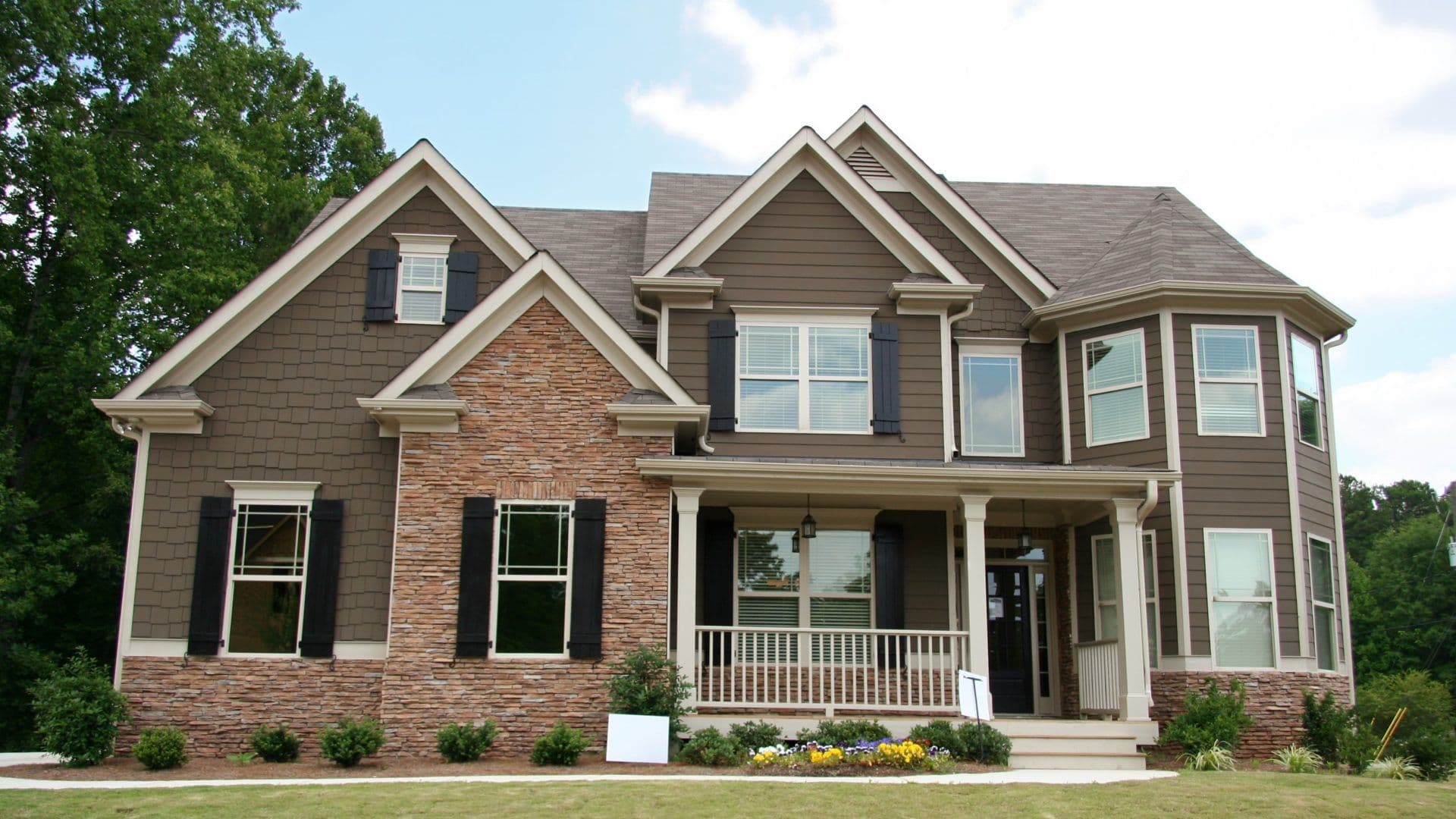 Gutter-System-Clemens-Winchester-IN-Subpage-scaled.jpeg