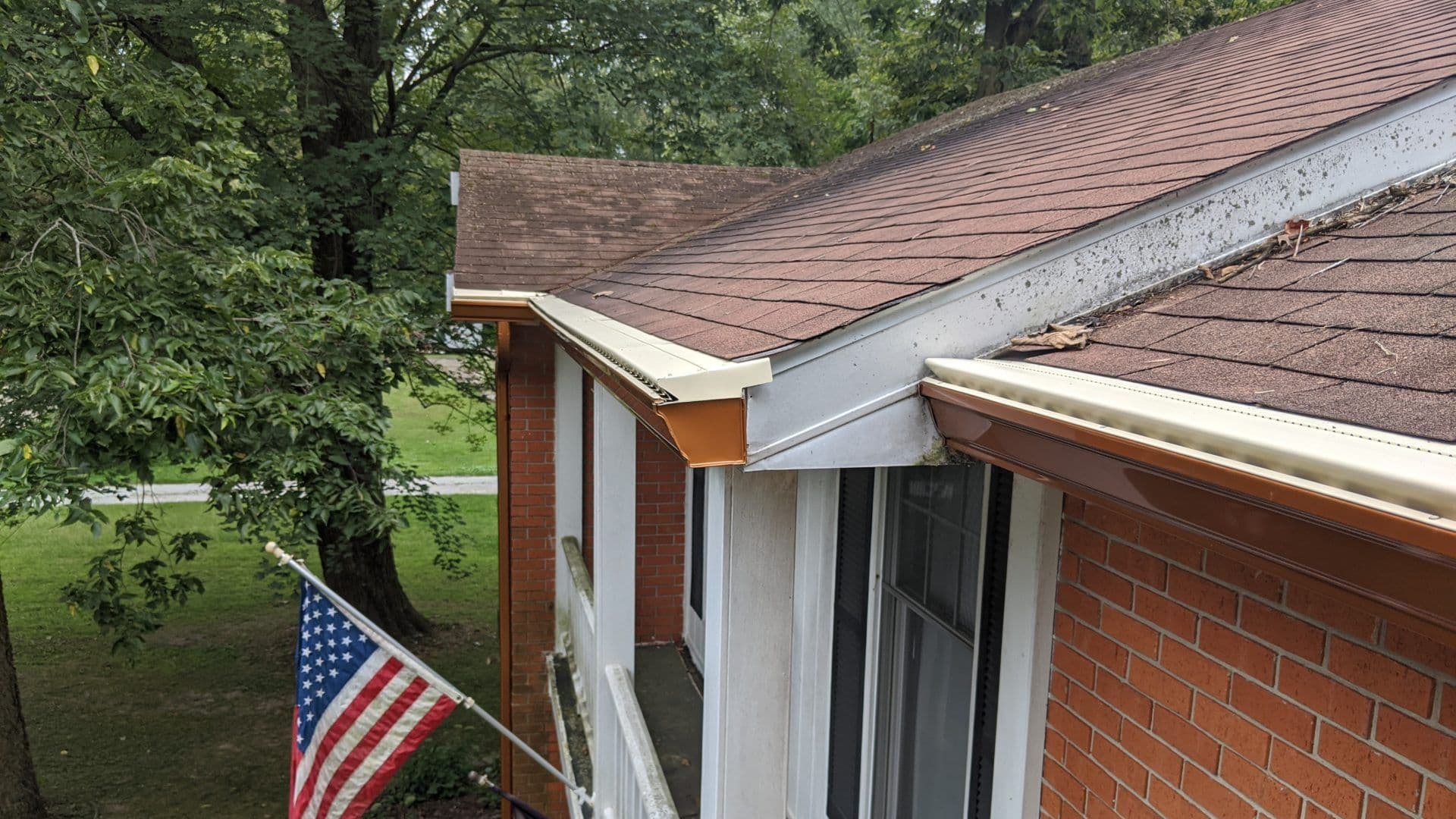 Gutter-System-Shingle-Roof-Clemens-Frankton-IN-Subpage-scaled.jpg