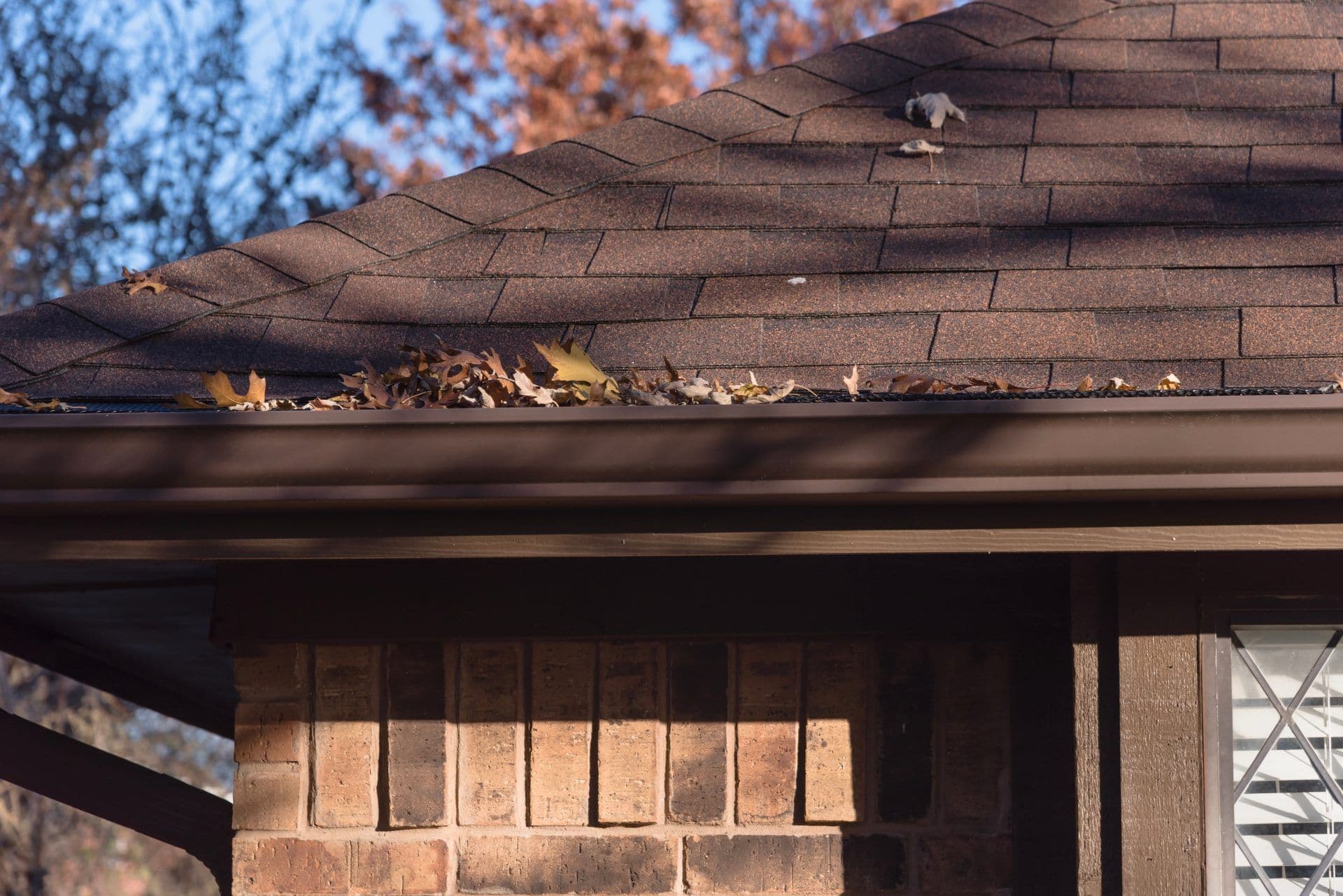 stylish-seamless-gutters-muncie-in-clemens-home-solutions-scaled.jpeg