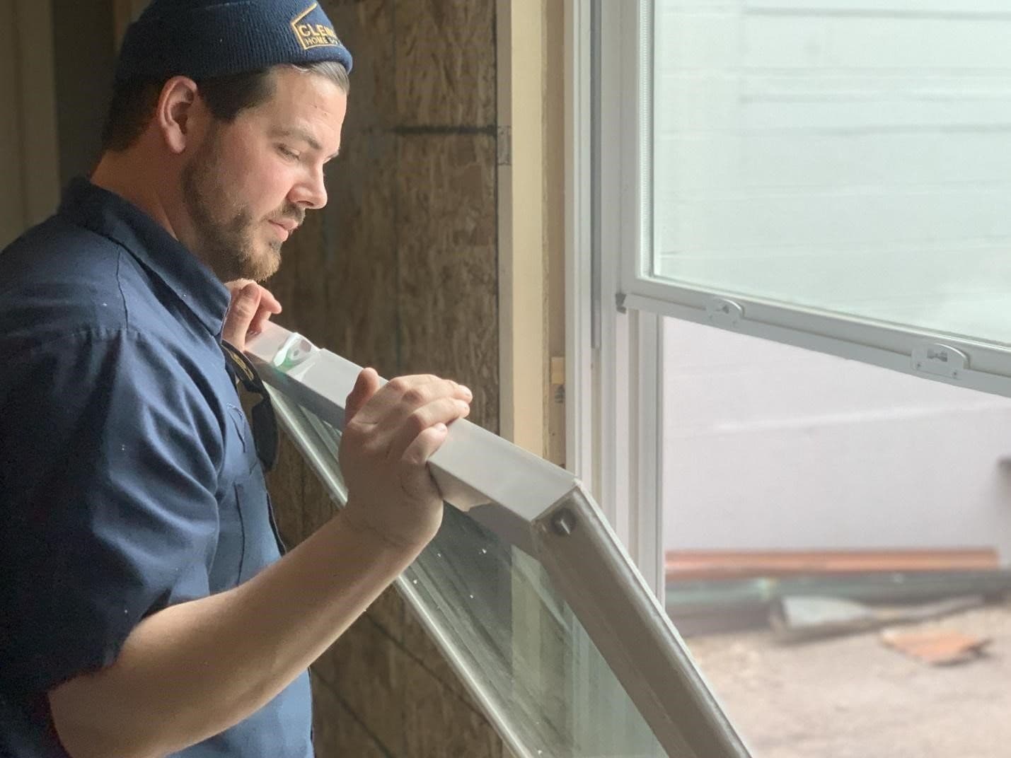 Installer with window